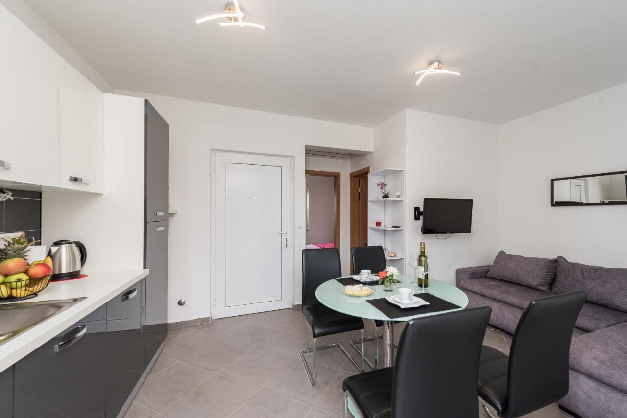 Lavi Apartment ซาดาร์ ภายนอก รูปภาพ